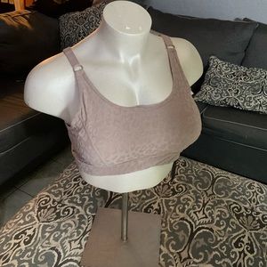 Curvy Sports Bra